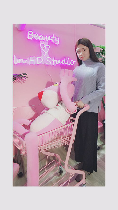 刘佩? style=